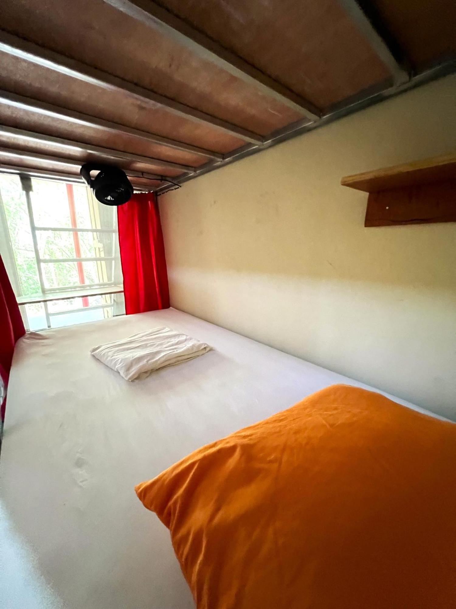 Raindance Hostel Santa Cruz Εξωτερικό φωτογραφία