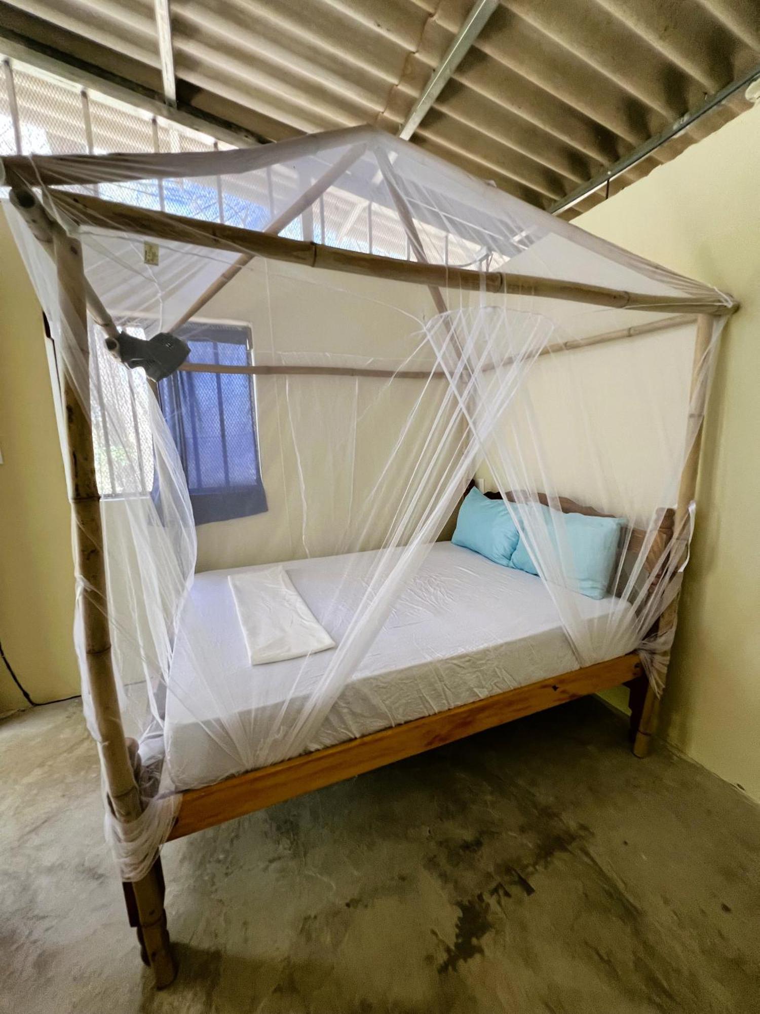 Raindance Hostel Santa Cruz Εξωτερικό φωτογραφία