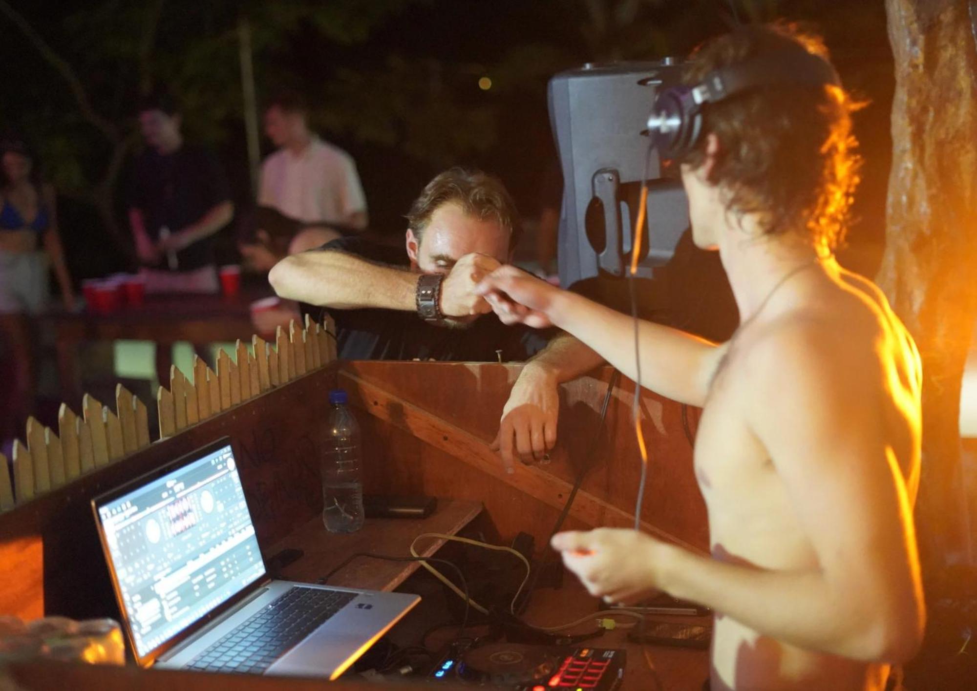 Raindance Hostel Santa Cruz Εξωτερικό φωτογραφία